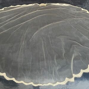 42" long wedding Spanch Mantilla veil